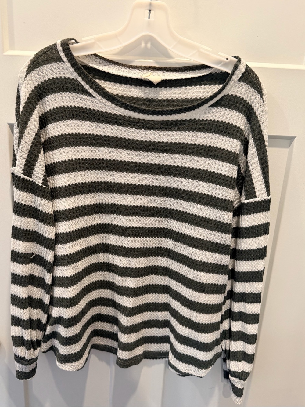 BIBI Small Black White Striped Waffle Knit Sweater Lightweight Drop Shoulder Top